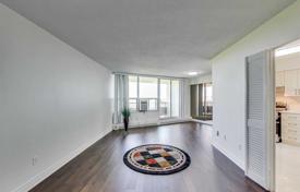 3 odalılar daire North York'da, Kanada. C$778,000