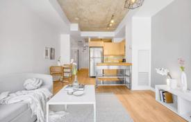 1 odalılar daire Queen Street East'da, Kanada. C$646,000