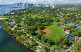3 odalılar şehir içinde müstakil ev 192 m² Miami'de, Amerika Birleşik Devletleri. $2,050,000
