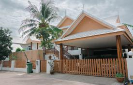 6 odalılar villa 380 m² Pattaya'da, Tayland. $313,000