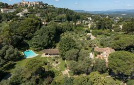 8 odalılar villa Mougins'de, Fransa. 7,900,000 €