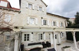 Villa – Kotor (city), Kotor, Karadağ. 1,350,000 €