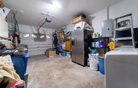 3 odalılar şehir içinde müstakil ev 167 m² Miami'de, Amerika Birleşik Devletleri. $685,000