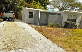 2 odalılar şehir içinde müstakil ev 89 m² Fort Lauderdale'de, Amerika Birleşik Devletleri. $299,000