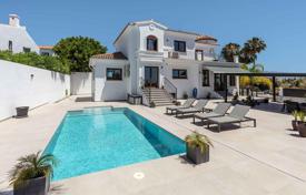6 odalılar villa 1023 m² Estepona'da, İspanya. 2,390,000 €