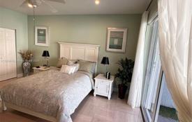 Şehir içinde müstakil ev – Pembroke Pines, Broward, Florida,  Amerika Birleşik Devletleri. $995,000