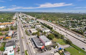 4 odalılar şehir içinde müstakil ev 109 m² Miami'de, Amerika Birleşik Devletleri. $300,000