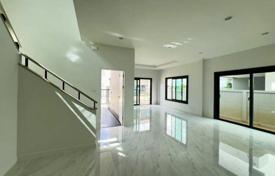 4 odalılar villa 209 m² Pattaya'da, Tayland. $264,000