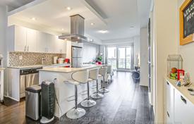 5 odalılar daire Etobicoke'de, Kanada. C$812,000