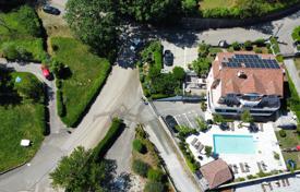 19 odalılar şehir içinde müstakil ev 500 m² Primorje-Gorski Kotar County'da, Hırvatistan. 1,445,000 €