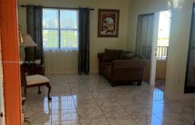 2 odalılar kondominyumda daireler 94 m² Miami'de, Amerika Birleşik Devletleri. $350,000