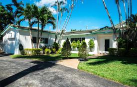 Villa – Bay Harbor Islands, Florida, Amerika Birleşik Devletleri. 1,243,000 €