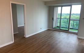 6 odalılar daire Etobicoke'de, Kanada. C$1,007,000