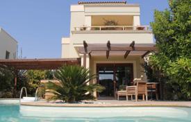 4 odalılar villa 320 m² Varkiza'da, Yunanistan. $2,700 haftalık