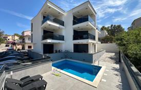 3 odalılar daire 72 m² Vrboska'da, Hırvatistan. 277,000 €