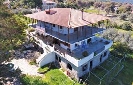 Villa – Loutraki, Administration of the Peloponnese, Western Greece and the Ionian Islands, Yunanistan. 320,000 €