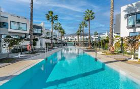 Şehir içinde müstakil ev – Marbella, Endülüs, İspanya. 2,300,000 €