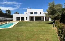 13 odalılar villa 586 m² Sotogrande'de, İspanya. 2,450,000 €