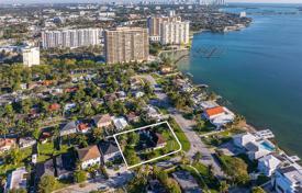 Şehir içinde müstakil ev – North Bayshore Drive, Miami, Florida,  Amerika Birleşik Devletleri. $2,000,000