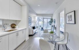 1 odalılar daire Richmond Street West'da, Kanada. C$680,000