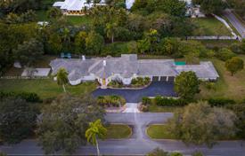 Şehir içinde müstakil ev – Plantation, Broward, Florida,  Amerika Birleşik Devletleri. $2,650,000