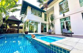 5 odalılar villa 360 m² Pattaya'da, Tayland. $802,000