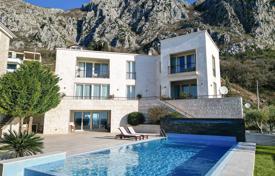 4 odalılar villa 600 m² Blizikuće'de, Karadağ. 3,000,000 €