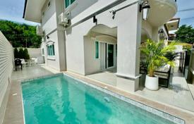 4 odalılar villa 350 m² Pattaya'da, Tayland. $414,000