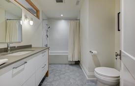 12 odalılar şehir içinde müstakil ev Etobicoke'de, Kanada. C$1,935,000