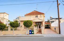 4 odalılar yazlık ev 200 m² Agios Athanasios (Cyprus)'da, Kıbrıs. 1,300,000 €