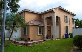 Şehir içinde müstakil ev – Miramar (USA), Florida, Amerika Birleşik Devletleri. $710,000