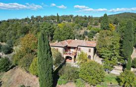 3 odalılar villa 253 m² Bucine'de, İtalya. 880,000 €