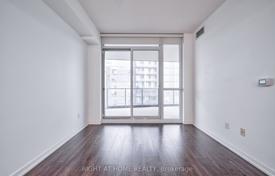 5 odalılar daire North York'da, Kanada. C$775,000