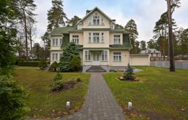 9 odalılar şehir içinde müstakil ev 536 m² Jurmalas pilseta'da, Letonya. 3,500,000 €
