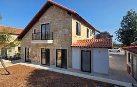 4 odalılar yazlık ev 224 m² Souni-Zanakia'da, Kıbrıs. 670,000 €