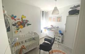 5 odalılar daire 130 m² Aşdot'ta, İsrail. $732,000