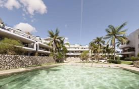 3 odalılar daire 156 m² Estepona'da, İspanya. 904,000 €