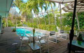 Villa – Key Biscayne, Florida, Amerika Birleşik Devletleri. $2,297,000