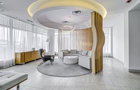5 odalılar daire North York'da, Kanada. C$849,000