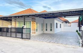 Yazlık ev – Pattaya, Chonburi, Tayland. 101,000 €
