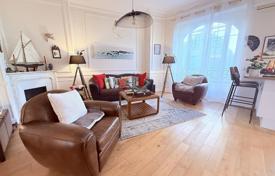 4 odalılar daire 104 m² Le Carré d'Or'da, Fransa. 1,020,000 €