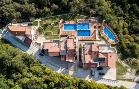 Sıfır daire – Herceg Novi (city), Herceg-Novi, Karadağ. 200,000 €