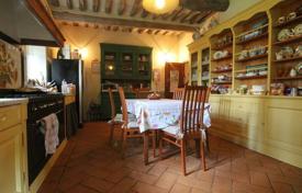 7 odalılar villa 550 m² Pistoia'da, İtalya. 1,580,000 €