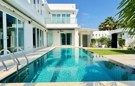 4 odalılar villa 220 m² Pattaya'da, Tayland. $477,000