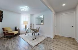 8 odalılar daire North York'da, Kanada. C$1,062,000