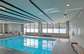 2 odalılar daire North York'da, Kanada. C$893,000