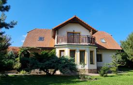 Yazlık ev – Beroun, Central Bohemian Region, Çekya. 1,290,000 €
