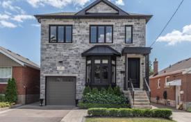 Şehir içinde müstakil ev – East York, Toronto, Ontario,  Kanada. C$1,970,000