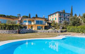 Villa – Padenghe sul Garda, Lombardiya, İtalya. 2,700,000 €
