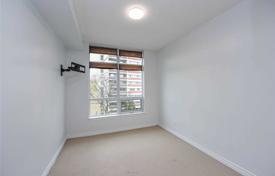 5 odalılar daire Etobicoke'de, Kanada. C$893,000